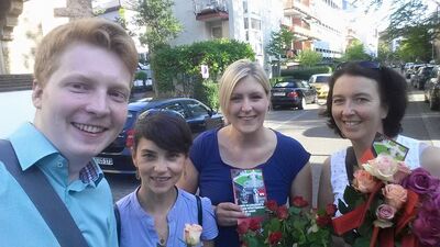 Unterwegs von Tür zu Tür (v. l.): Niklas Horstmann, Meri Uhlig, Judith Gremmelspacher, Nicole Otte